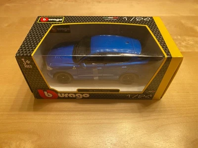 Bburago Alfa Romeo Stelvio 1:24 Sammlerstück in OVP - Bild 1 von 4