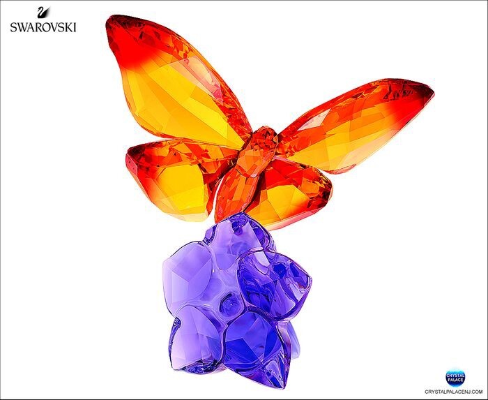 Swarovski 2018 Butterfly 🦋 on Flower LE, AE, Retired