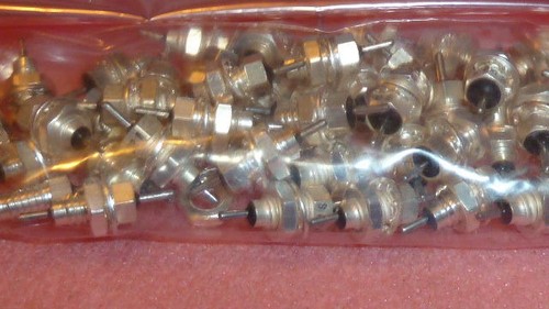 NEW 2PCS SCI 51-744-001 IC Feedthrough FILTER RFI 5500pF Pi 8-32 , 2-PIN SILVER - Picture 4 of 10