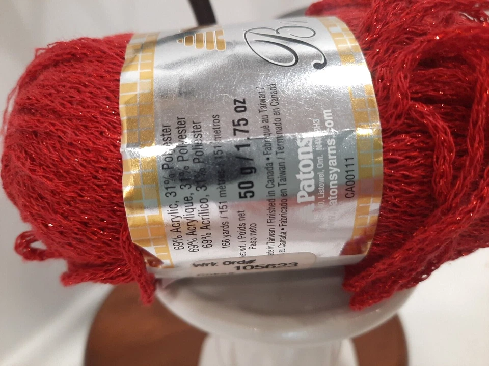 Hilo brillante Patons color rojo radiante #4942 1,75 oz 50 g hilo brillante NUEVO Foto 2 de 4