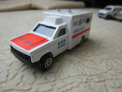 majorette Fire truck Ambulance Police Range rover Sherrif Jeep Toy Car Lot - Picture 9 of 9