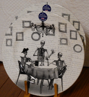 Royal Stafford BONES RESTAURANT SKELETON  Gothic Dinner Plates 11'' Set of 2 NEW