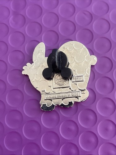 DISNEY STITCH 2010 To LILO Valentine Stitch Pin Nice Details Glitter Roses 3D - Picture 6 of 6