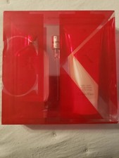 CK One by Calvin Klein Eau de Toilette 1.7 0z. Body Wash 3.4 oz Unisex set