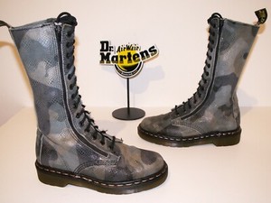 dr martens 9733