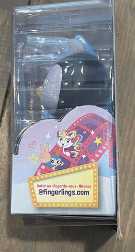 NEW WowWee Fingerlings TUX The Penguin Interactive Magic Motion Sensor Toy - Picture 7 of 7