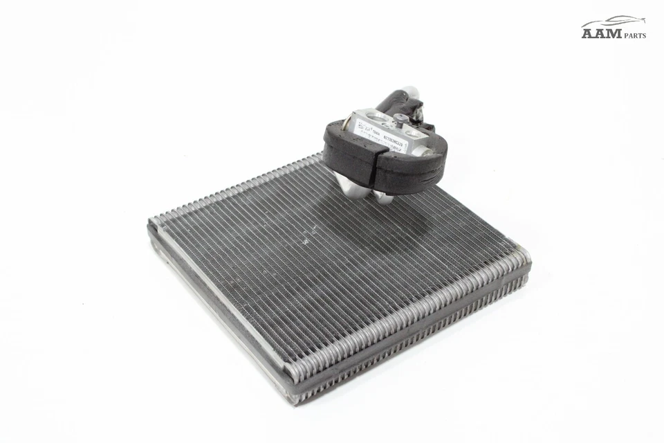 Audi A3 Quattro 2015-2020 tablero interior HVAC evaporador núcleo radiador OEM Foto 2 de 4