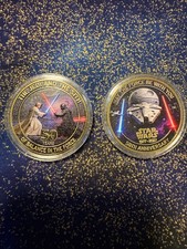 Moneda Conmemorativa 50 Aniversario Star Wars EL JEDI Y LOS SITH 1977-2027 (1)