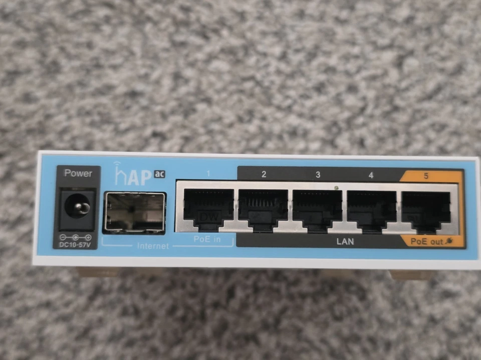 GREAT USED | MikroTik hAP ac RB962UiGS-5HacT2HnT-US - Image 3 of 4