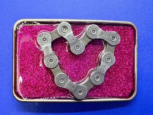 Heart Made of  9 Speed Bicycle Chain Artisan Vintage Belt Buckle - Picture 3 of 14
