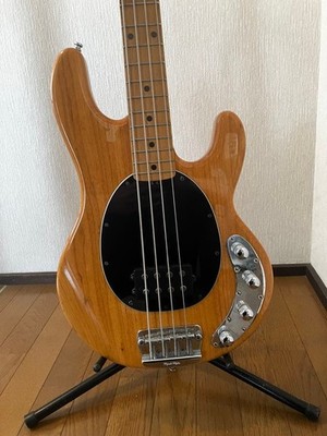 Music Man StingRay / E-Bassgitarre mit Original HC Made in 2005