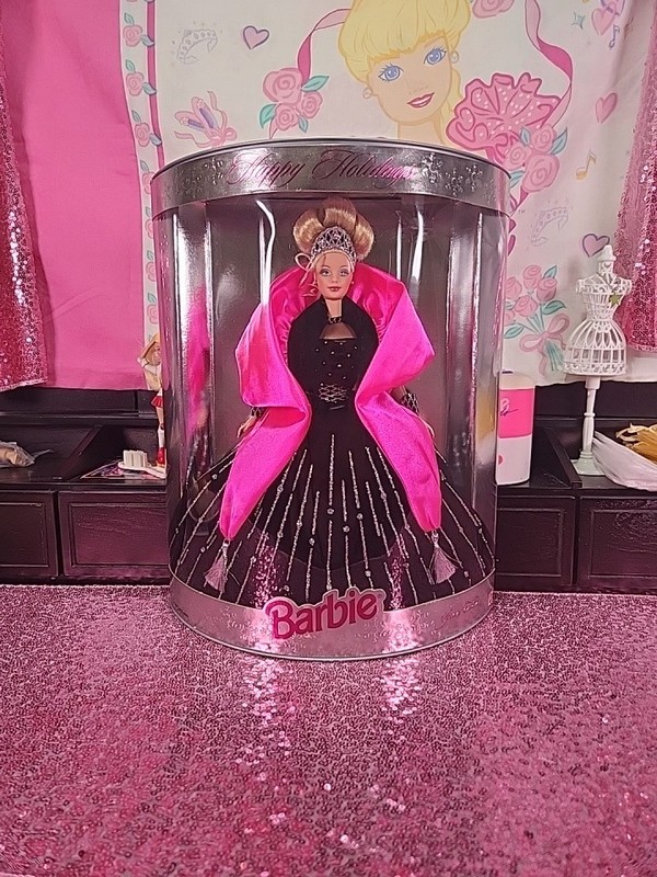 1998 Happy Holidays Special Edition Barbie NIB