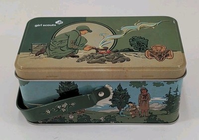 Girl Scout Tin Box With Handle, Small Picnic Basket Style 1920s Theme Hinged