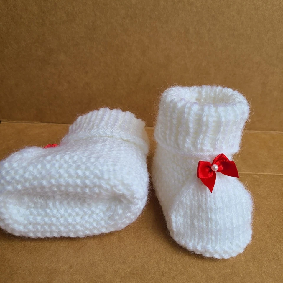 Lindos Botines de Bebé Tejidos Botas de Bebé Botines de Baby Shower Blancos Talla 0-3 Meses Foto 2 de 4