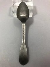 Ancienne CUILLÈRE À RAGOÛT (18e?) en étain Marquée EUGENE ROBE