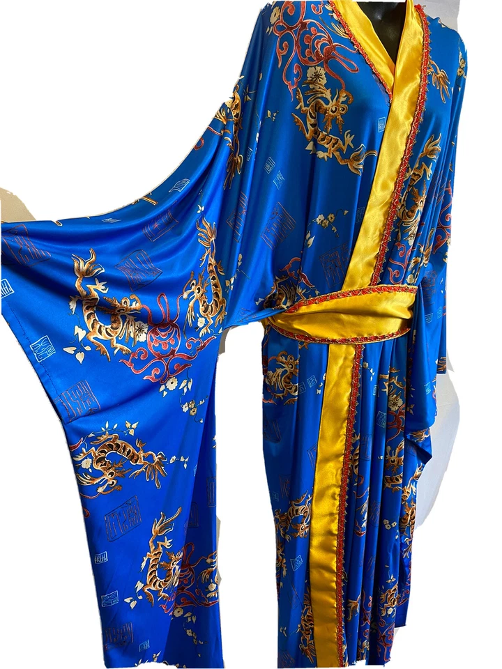 Japanese Kimono & Geisha Wig  - Image 2 of 4