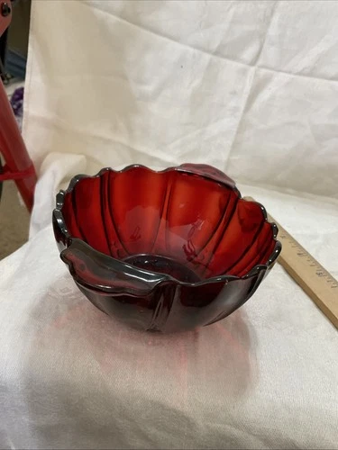 Anchor Hocking Royal Ruby Red Depression Glass Bowl with Handles Oyster Pearl
