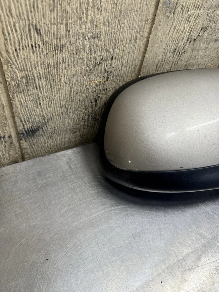 Espejo retrovisor lateral derecho GMC Yukon Denali 2003-2006 pasajero con señal OEM Foto 4 de 4