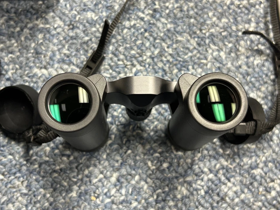 Leica Ultravid 8x20 BR AquaDura Binoculars in Box 40252 - Excellent Condition - Image 4 of 4