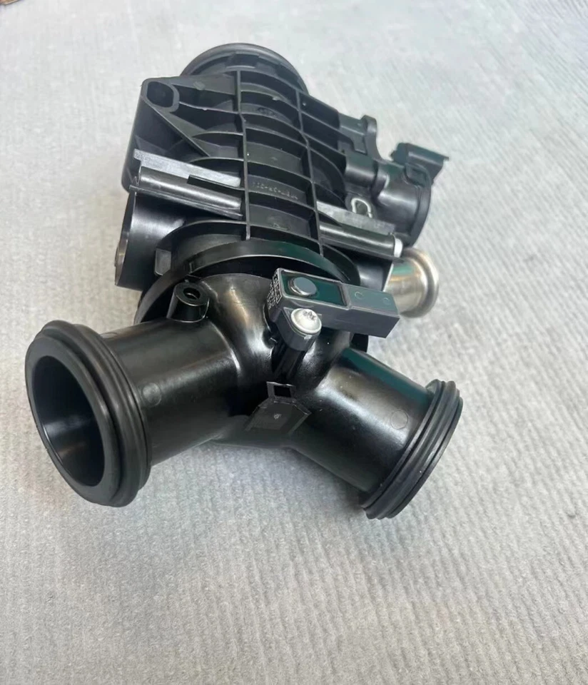 原装路虎揽胜运动油门车身 LR078546 — 第 3/4 张图片