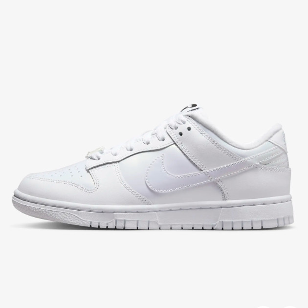 Женские кроссовки Nike Dunk Low SE белого цвета Just Do It (FD8683-100) Доставляются в кратчайшие сроки