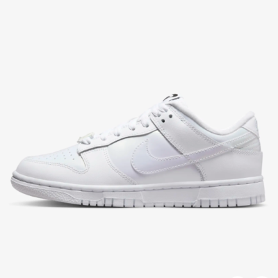 Nike Women's Dunk Low SE White Shoes 'Just Do It' (FD8683