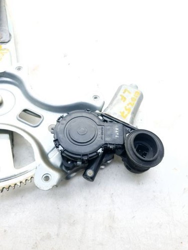 01-07 TOYOTA HIGHLANDER DRIVER SIDE FRONT WINDOW REGULATOR ASSEMBLY - Picture 8 of 12