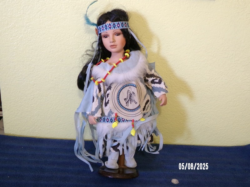 Golden Keepsakes Heirloom Porcelain Native American Indian Doll - 0219/2500