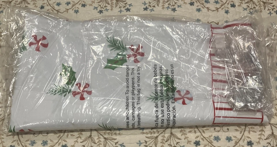 Nueva Cortina de Ducha Temática Navidad Poliéster 70" x 72" con 12 Ganchos y Forro Foto 2 de 4