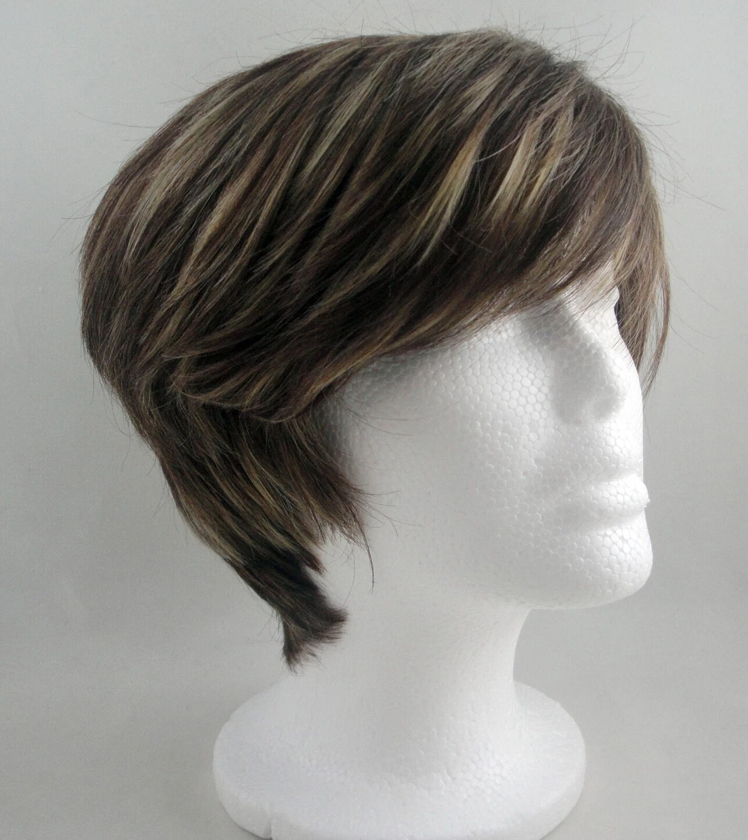 Image of Blond shag with side-swept bangs