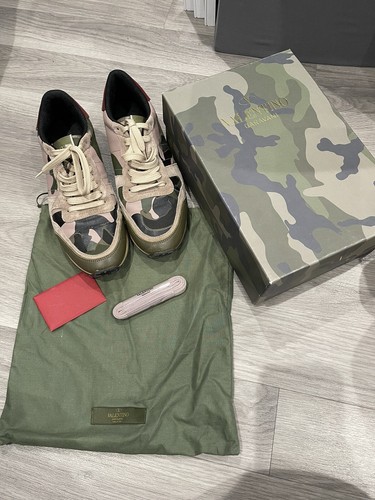 camo green trainers