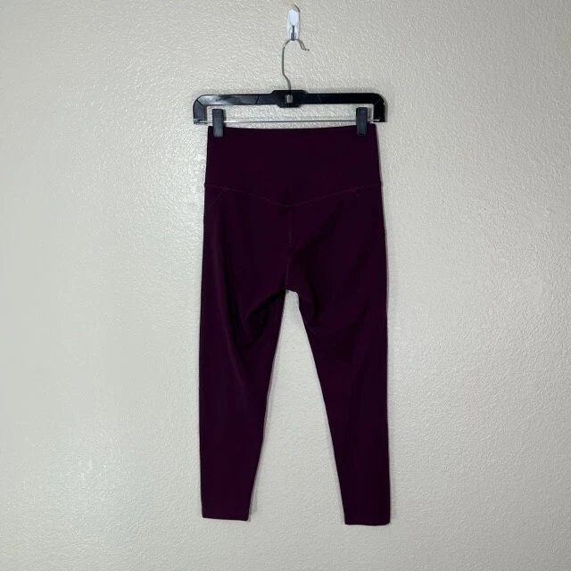 girlfriend-collective gym workout athletic crop leggings