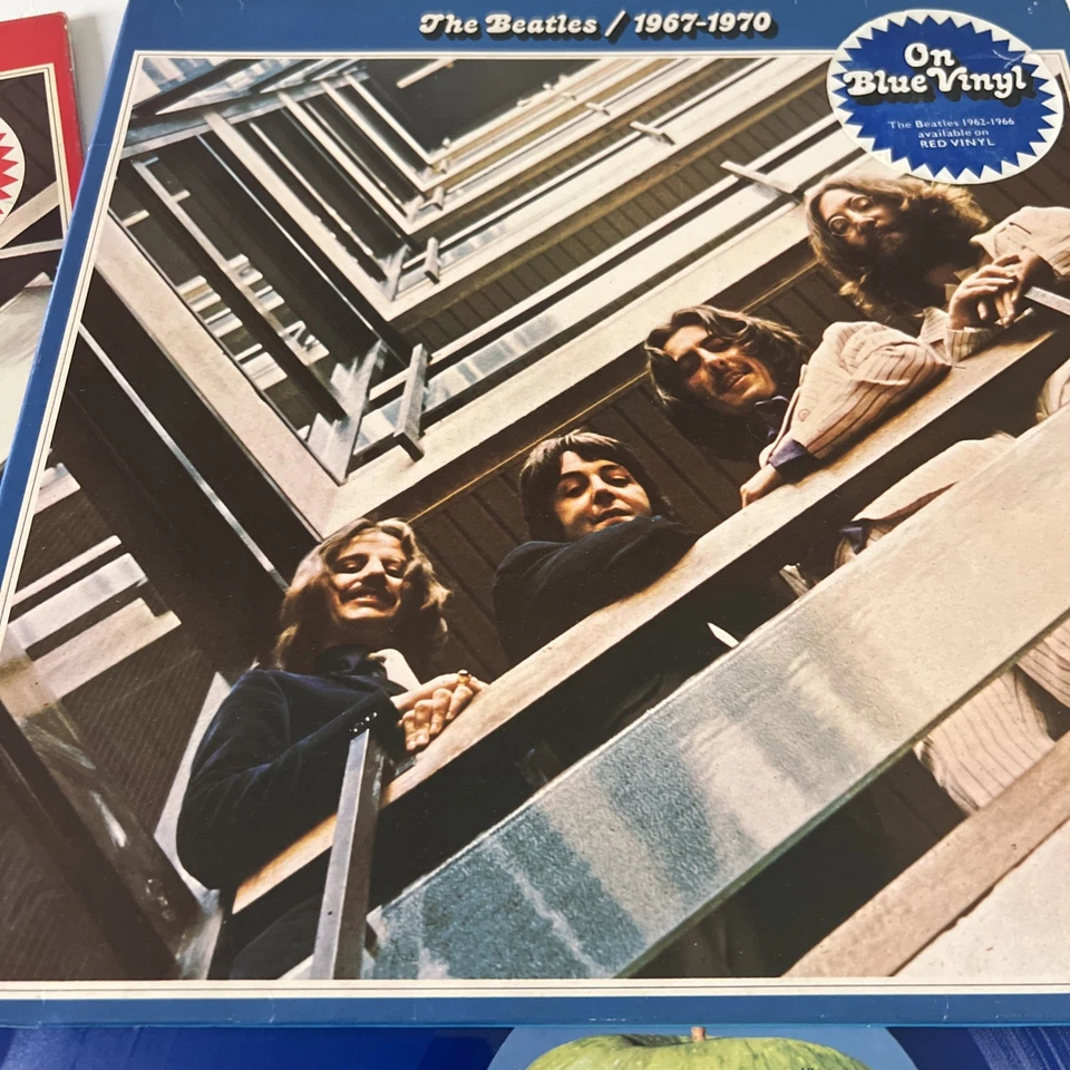 The Beatles-1962-1966 & 1967-1970 1978 UK *Red & Blue Vinyl* w/Hype Stickers EX - Image 3 of 4