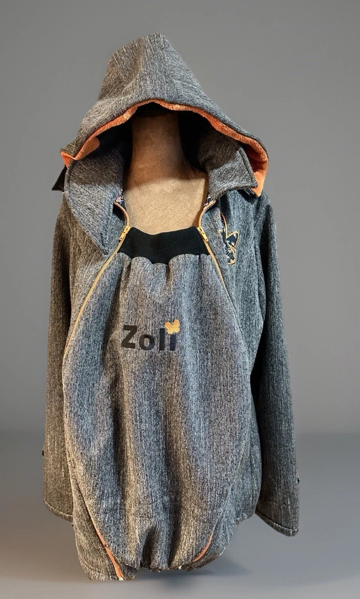 Women’s Zoli Pregancy/Baby Wearing Coat Hooded Gray Floral Accents Zip Size M
Opens in a new window