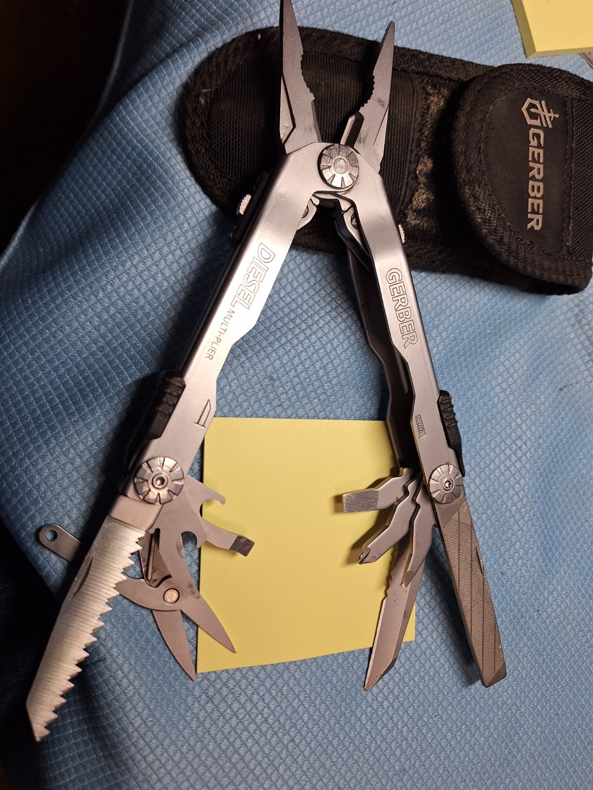 1 SILVER GERBER DIESEL Multi Tool   LOC 3056