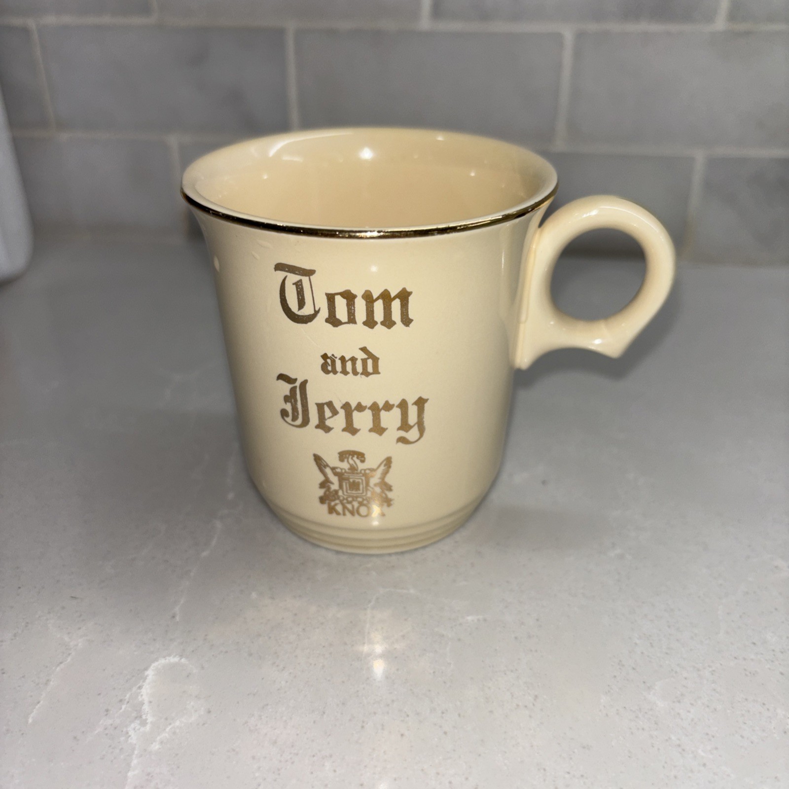 Vintage Tom & Jerry Mug Cream & Gold. J1