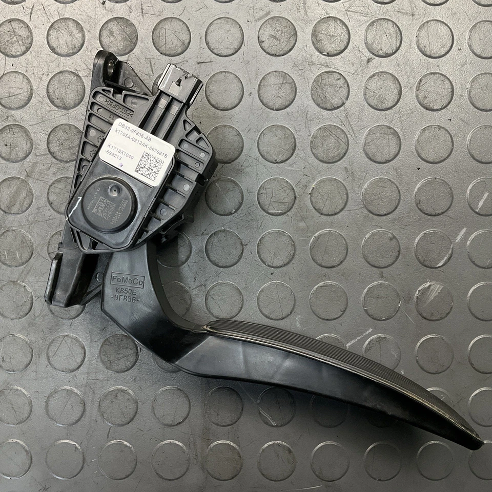 Conjunto de pedais de acelerador a gás Ford Flex 2013-2019 fabricante de equipamento original - Imagem 3 de 4