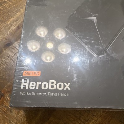 ミニPC CHUWI HeroBox Celeron J4125 Chuwi LarkBox Pro mini PC gets a faster Celeron J4125 processor