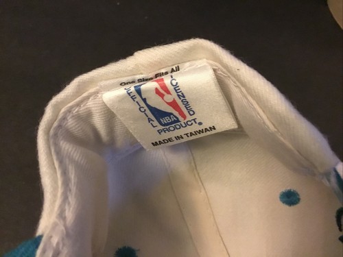 Raro Nuevo con etiquetas De Colección Años 90 Charlotte Hornets Logotipo Atlético DIENTE DE TIBURÓN Sombrero Snapback NBA - Imagen 8 de 12