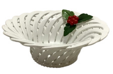 Capodimonte Holly Berry Woven Candy Bowl Nut Bowl Italy Christmas Holiday