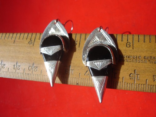 SILVER Niger Tuareg BLACK AGATE scarab POINTED earrings + silver hooks L36 mm - Picture 7 of 9