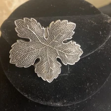 Vintage 50's West Germany Scarf Clip Fur Clip Maple Leaf Silvertone