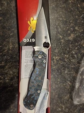 Spyderco Paramilitary 2 smkw exclusive Arctic Storm fat carbon Satin M4