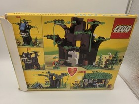 LEGO Forestmen's Hideout (6054) Vintage Mostly Complete W/ Box And Manual