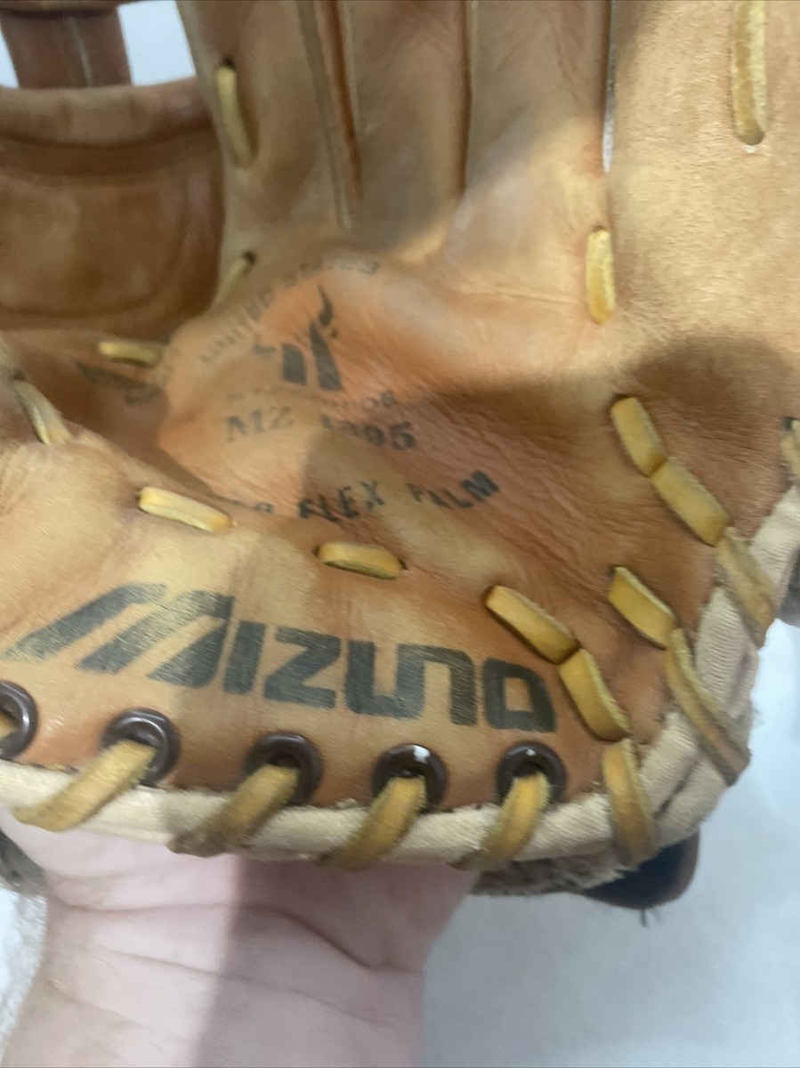 mizun0です‼️ MIZUNO MZ 1395 13” PROFESSIONAL MODEL STEERHIDE SOFTBALL GLOVE | eBay