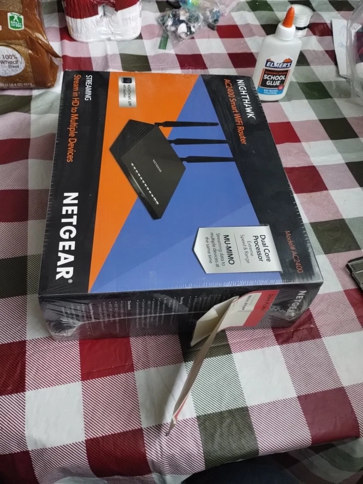 Netgear Nighthawk AC2400 Smart WiFi Router,Brand New,Not Open,Original Wrapping - Image 2 of 4