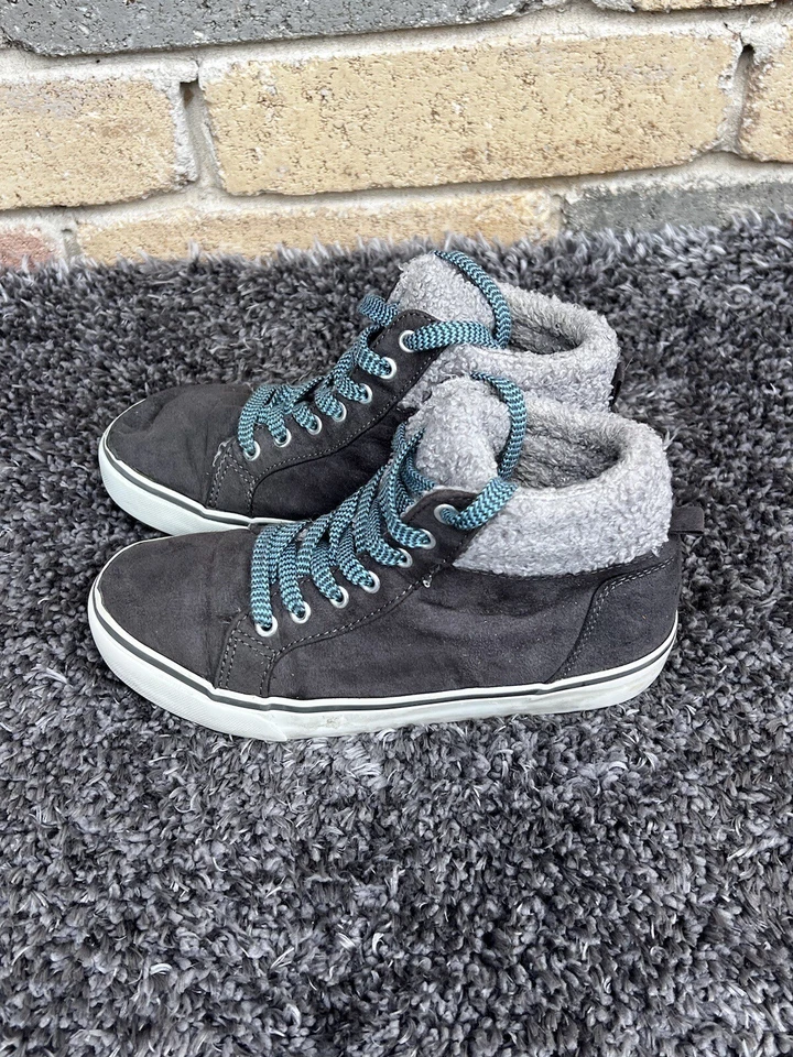 Old Navy Kids Booties Size 2 Gray Lace Up Active Wear Sherpa High Youth - Image 4 of 4