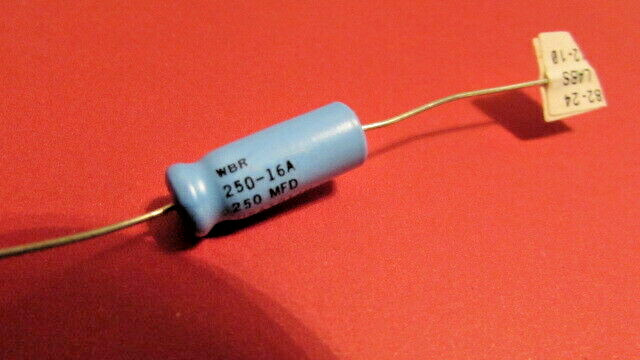 ALS30A472MF250 / Condensatore, elettrolitico, 4700uF, 250 V CC, 28.5 mm ALS30A472MF250 / Condensatore, elettrolitico, 4700uF, 250 V CC, 28.5 mm