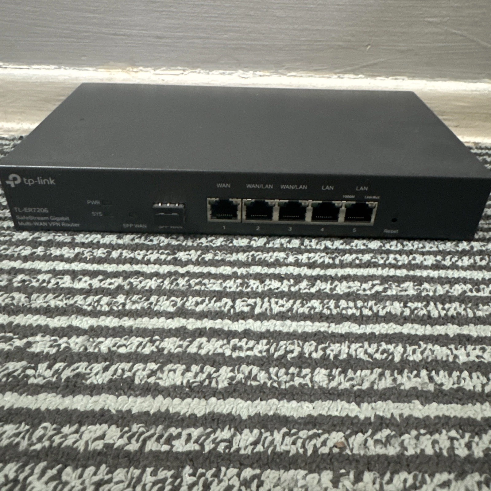 TP-Link Omada ER7206 V1.6 Gigabit Multi-WAN VPN Router