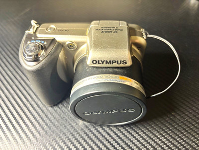 Olympus SP-600UZ Compact Digital Camera 12MP 15x Zoom 2.7'' USB/HDMI Silver/Black